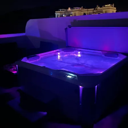 アパート Luxury Seaview エステポナ